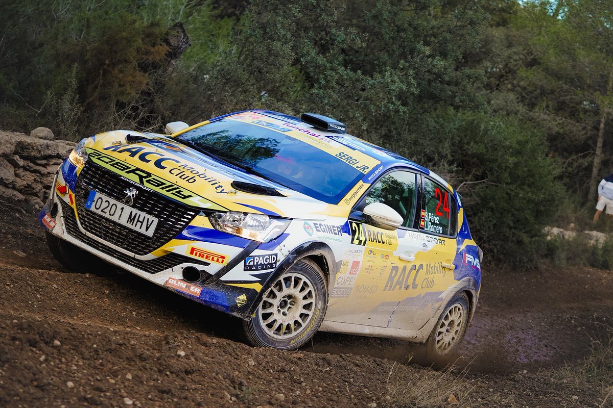 ￼￼🏆🏆 Sergi Pérez i Lorena Romero campions de la Beca Júnior RTS 

Els vigents campions de la Peugeot Ral·li Cup Ibèrica, s'adjudiquen el triomf sobre l'asfalt mediterrani després d'haver dominat la temporada ￼👊

Felicitats campions! ￼💪