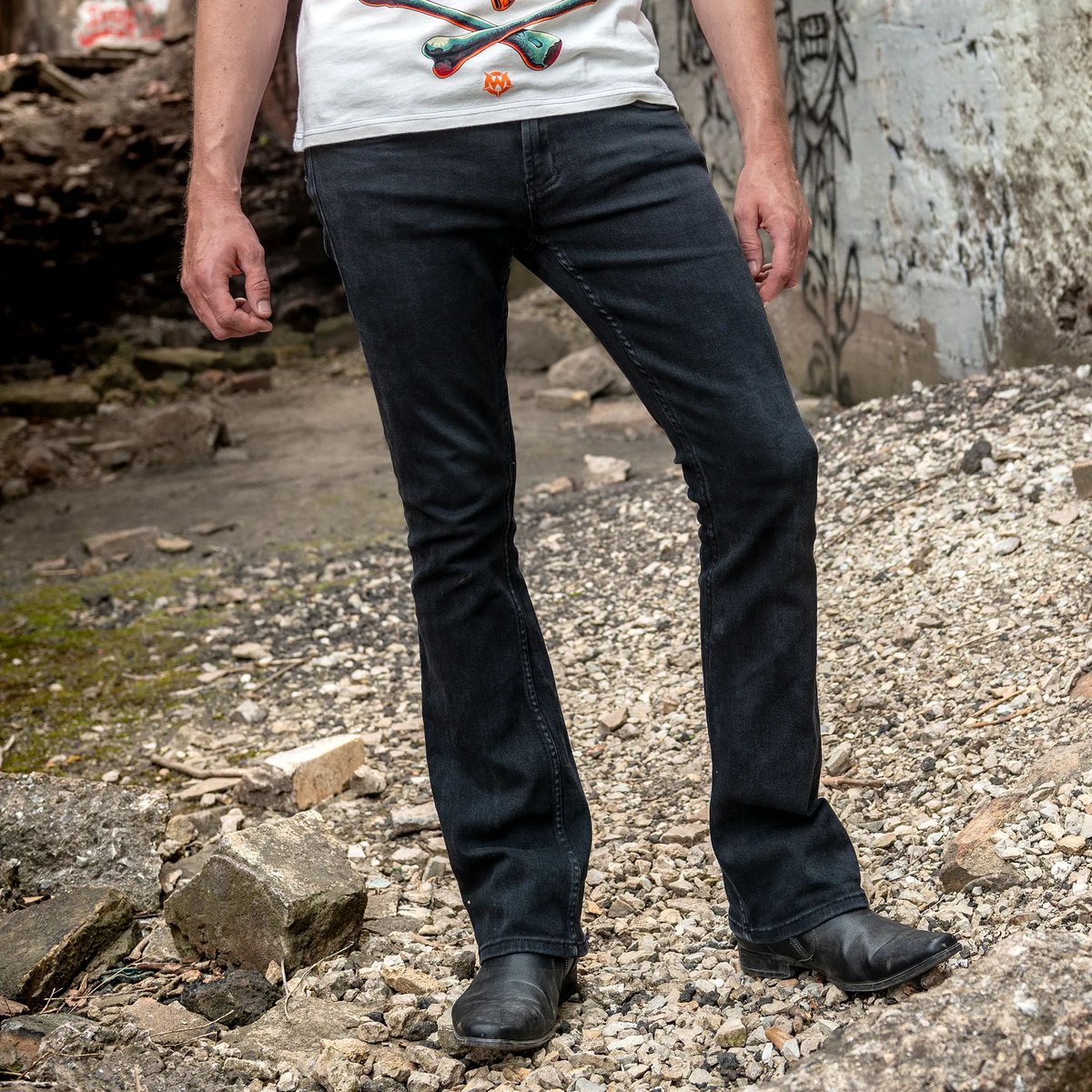 wornstar's tweet image. Denim Essentials - the perfect jeans for any occasion. 👖 ⭐ 
wornstar.com/essentials 

#wornstar #essentialsdenim #jeans #rocknrollstyle #wornintowearout