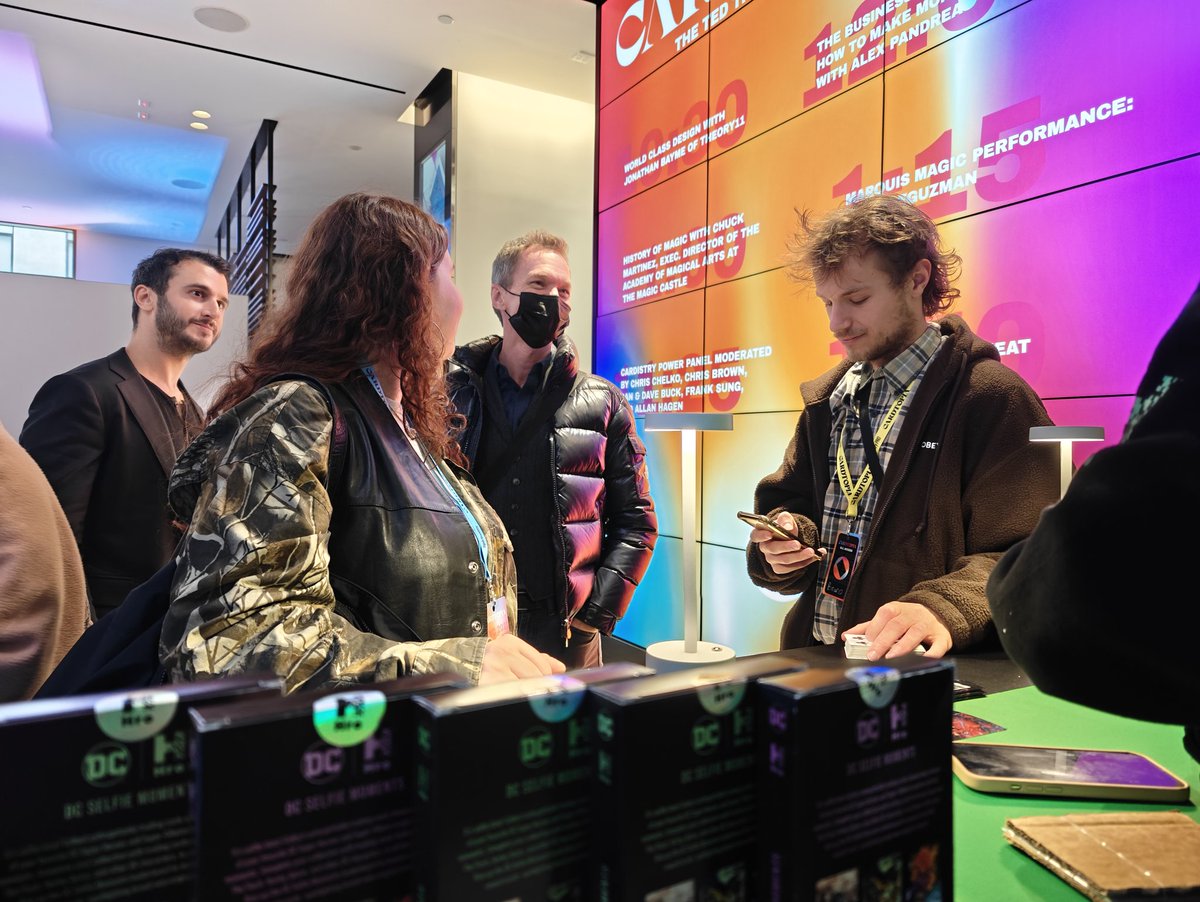 SquirrelForge1's tweet photo. @somegrlbrittany might have just onboarded @ActuallyNPH #NeilPatrickHarris ๐คฏ๐ฅ
#Hro #tradingCards #Collectibles #cardtopia @cardtopiaworld #nfts #batman #superman https://t.co/v9IRNnBfgP