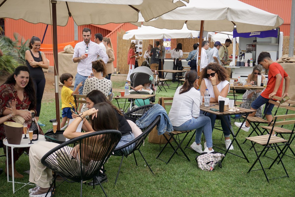 GranCanariaMC's tweet photo. ✨Gracias a la apuesta de grandes empresas como @dorada_especial y @Codorniu_ES, esta 12ª edición de #GranCanariaFF es una realidad. ¡Gracias por apoyar el talento de los creadores haciendo posible este evento!
#GranCanariaMC #GranCanariaModaCalida #GranCanaria #Canarias #Moda https://t.co/MkkdRuEOTr