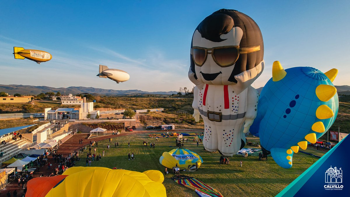 heraldoags's tweet photo. Inició el festival #CalvilloEnLasNubes 2023, con globos aerostáticos, zeppelin, espectáculos musicales y más, en un evento 100% familiar. Recuerda:
🗓️ 4 y 5 de noviembre
📍 Unidad Deportiva de Calvillo https://t.co/6xMRxnUQ56