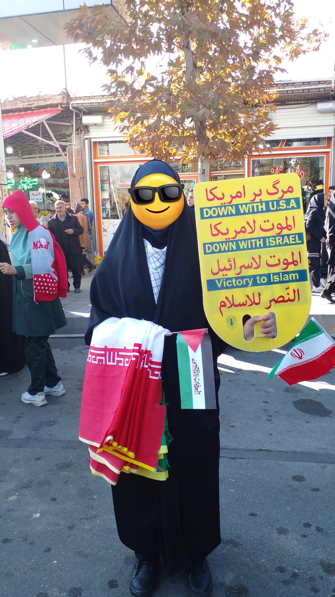 JavanMasome's tweet photo. هرکسی درجستجوی دانش است

اجر او تا منزلش در زایش است

او قدم هایش در راه خداست

علم نافع مایه ی آرامش است

#GreatSatan
#خناس_بزرگ https://t.co/x6gKGahE7L