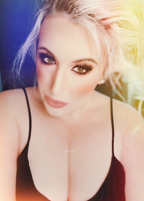 💋 https://t.co/M39uNWHglg