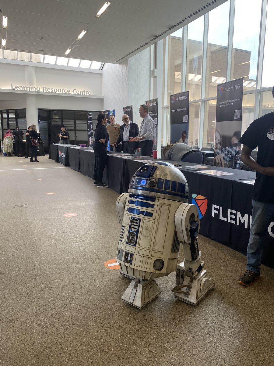 FlemingCollege's tweet photo. And that’s a wrap on our Fall #FlemingOpenHouse. 🎬 Thanks for joining us, we had a blast meeting all the prospective Fleming students - be sure to tag us in your photos and we’ll hopefully see you again soon! https://t.co/7bRAECD91x