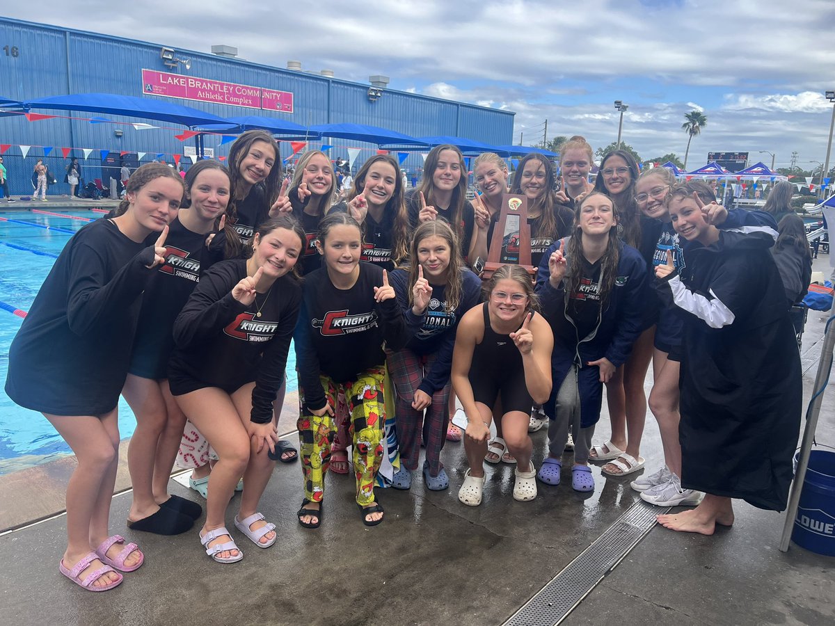 CreeksideSwimDive tweet media