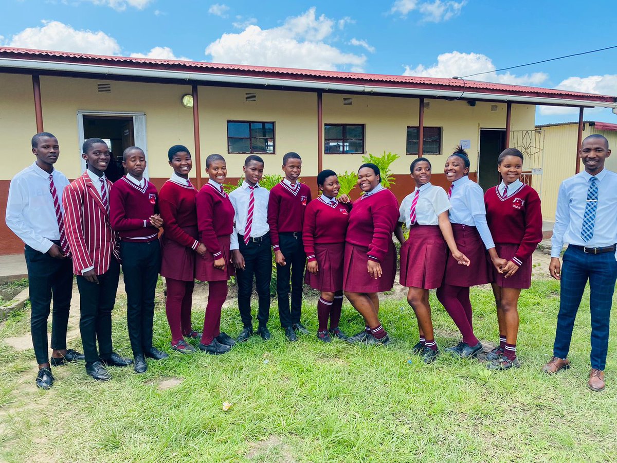 sharedifference's tweet image. HERE THEY ARE! 12 students from Ntafufu S.S.S have been selected to come to London next year on the next leg of the exchange! We are all so excited to share London with them and continue to grow our wonderful exchange partnership 🧡. The fundraising continues, watch this space!