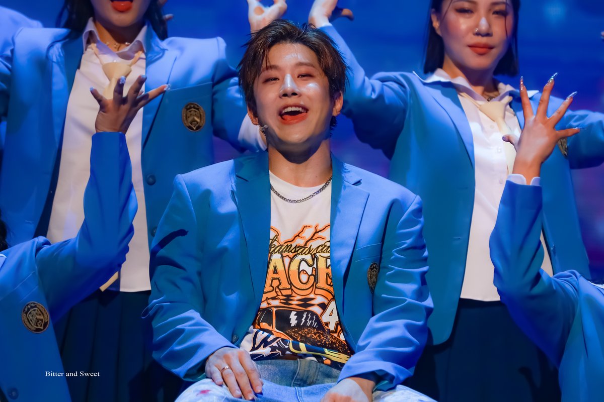 withjinwoo_com's tweet photo. 230610 드림하이

#아스트로 #ASTRO #진진 #JINJIN #박진우 #비스마
@offclASTRO https://t.co/YJD9ex0iXd