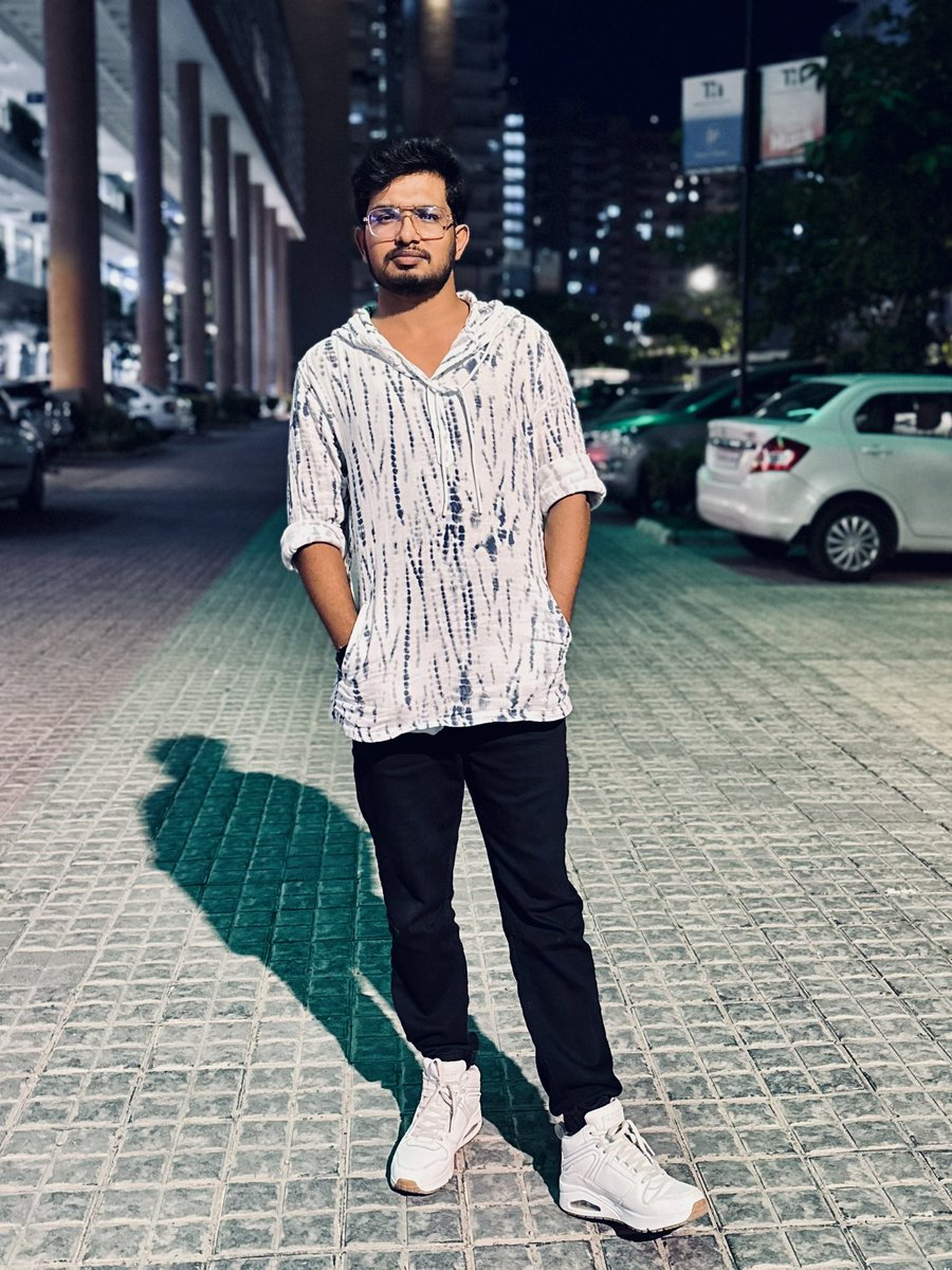 itsabhisheksood's tweet photo. 1k followers! 🌟 Thanks for joining my tech and blogging journey. Here's to more code, SEO tips, and shared stories! 🚀 #1kThanks #1kcreator #1kfollowers https://t.co/YMcNx75GSZ