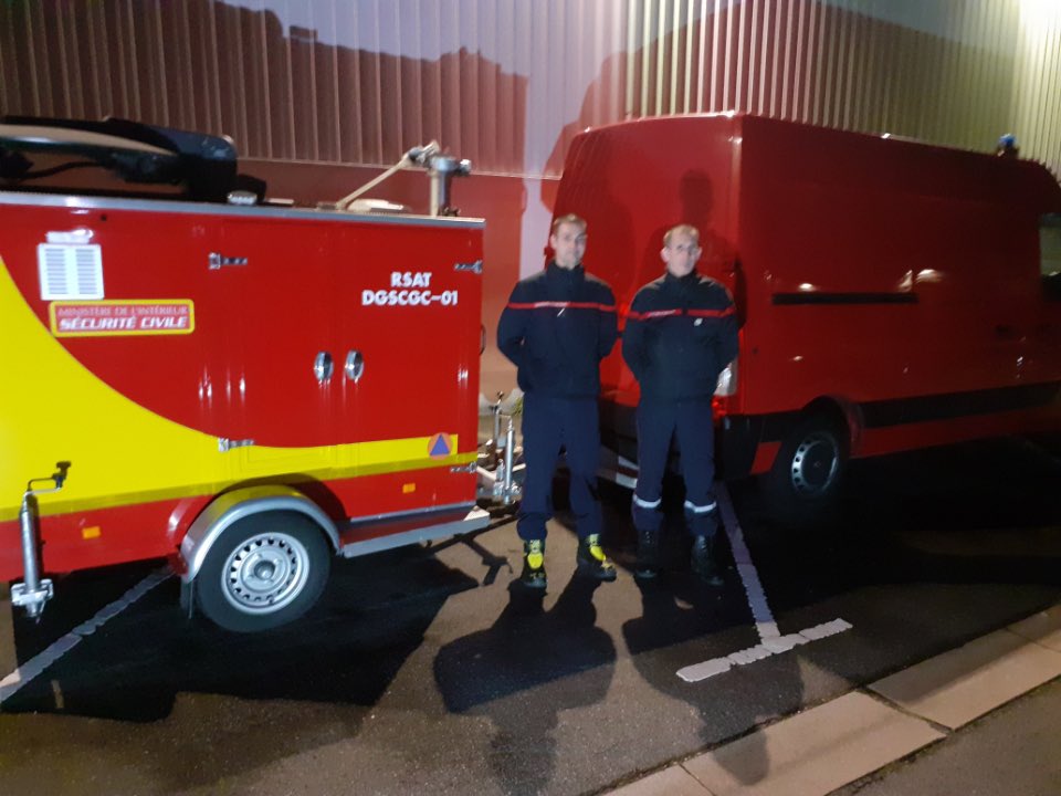 Le <a href="/sdis91/">Sapeurs-pompiers 91</a> (<a href="/CDEssonne/">Département de l'Essonne</a> <a href="/Prefet91/">Préfète de l'Essonne 🇫🇷</a>) contribue aux renforts suite à la tempête #Ciaran avec à l’engagement à 18h  de 2 sapeurs-pompiers et de la remorque satellitaire  #RSAT au profit du <a href="/SDIS50/">Sapeurs-Pompiers 50</a> <a href="/Prefecture50/">Préfet de la Manche 🇫🇷</a> <a href="/LaManche50/">Département de la Manche</a>
 #Lessay #PortBailSurMer
Mission rétablir des communications