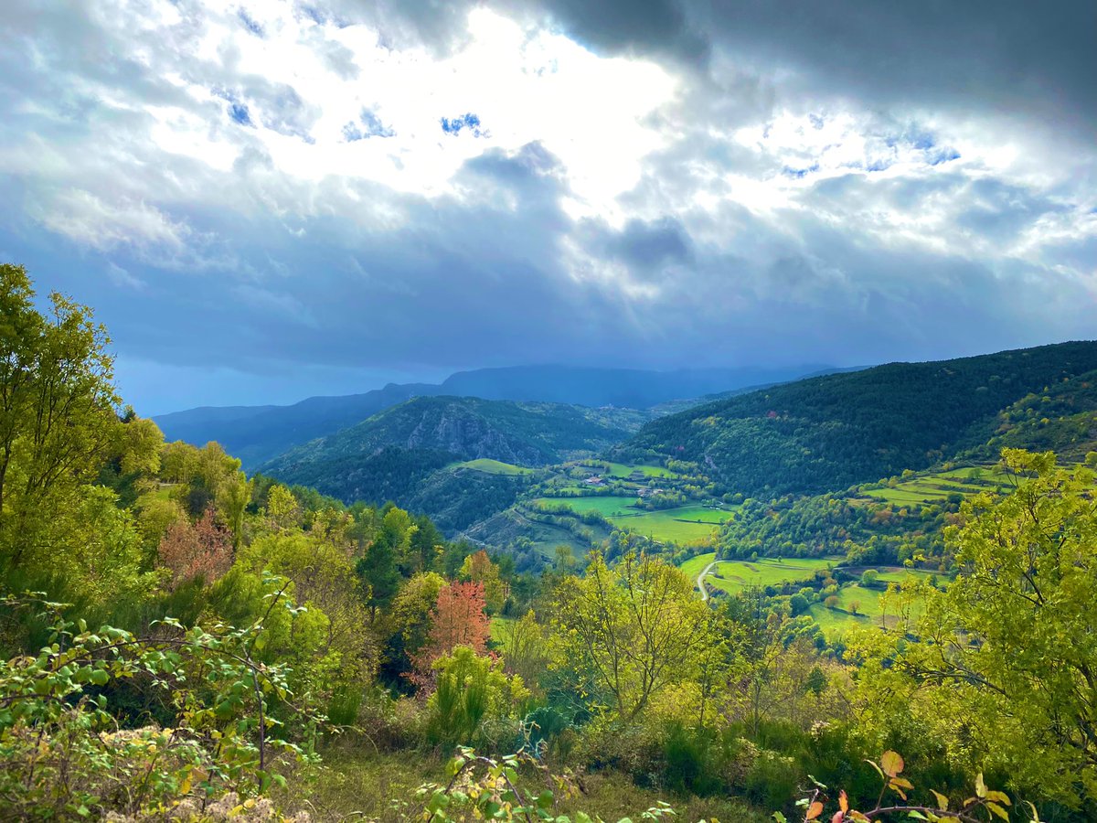 vhojan's tweet photo. Just spent the last couple of days hiking in the pyranee mountains with my buddies @PerezITQ and @Bertwin_O. The perfect way to charge the batteries for a week of #CTAB and @VMwareExplore with the @ITQ crew! https://t.co/k3EsNTYjBX