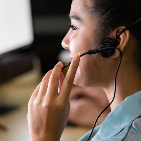 CrimeStopperVic's tweet image. Need assistance with reporting? We&apos;ve got you covered! ⁠
⁠
Our 24/7 telephone interpreting service connects you to the Australian Government&apos;s Translating and Interpreting Service (TIS) for expert translation support.⁠
⁠
📞⁠1800 333 000
⁠
#LanguageSupport #ReportWithEase