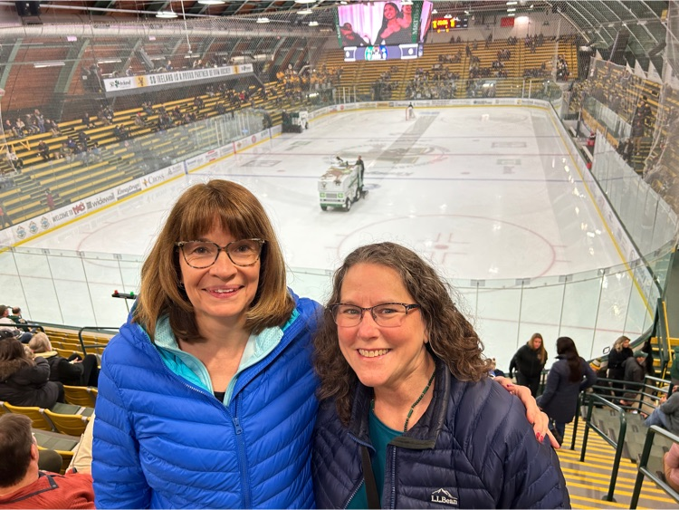 hrouelle's tweet photo. #GCS is at the #vcats game tonight! Go Cats! #PTOfundraiser https://t.co/oV0NX7XYxI