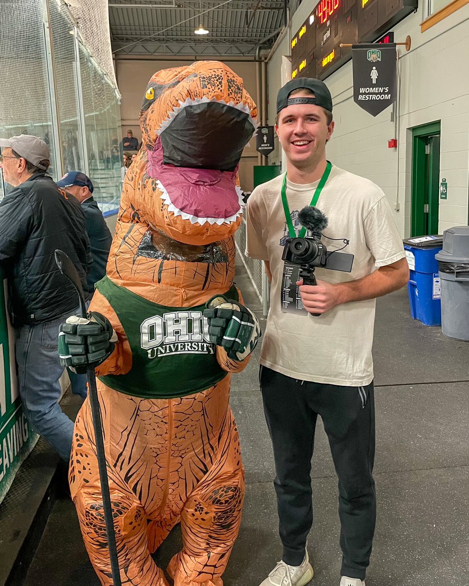 Hockey House tweet media