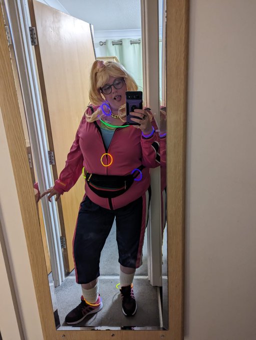 Girly weekend at Butlins Noughties Weekend. Its fancy dress tonight! Thought I would give you all a peek<a href="/tag/bbw"class="tags"><span>#bbw</span></a><a href="/tag/blowjobqueen"class="tags"><span>#blowjobqueen</span></a><a href="/tag/38hhtits"class="tags"><span>#38hhtits</span></a><a href="/tag/size18"class="tags"><span>#size18</span></a>