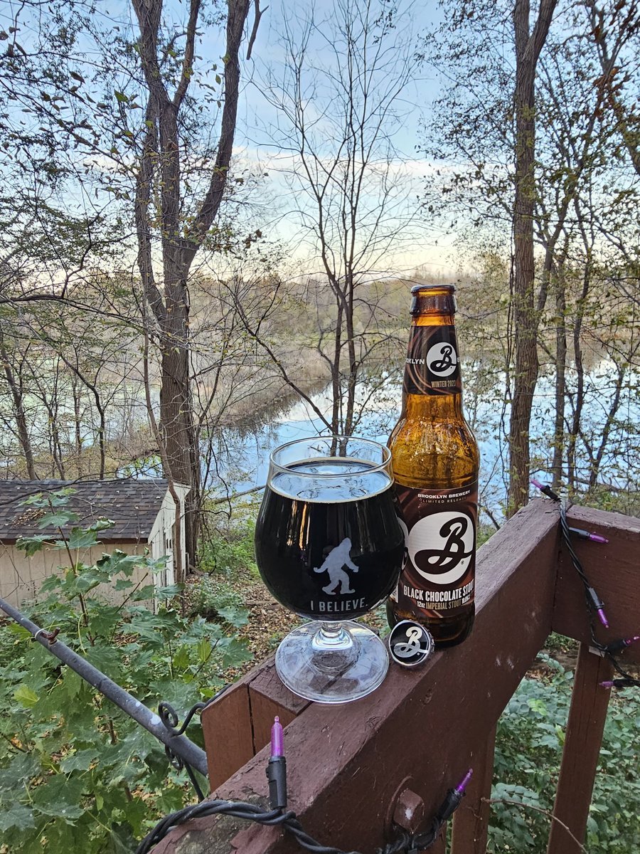 Not too many beautiful nights left in the year, have to take advantage and have #deckbeers I can. @brooklynbrewery Black Chocolate Stout is flat out delicious.