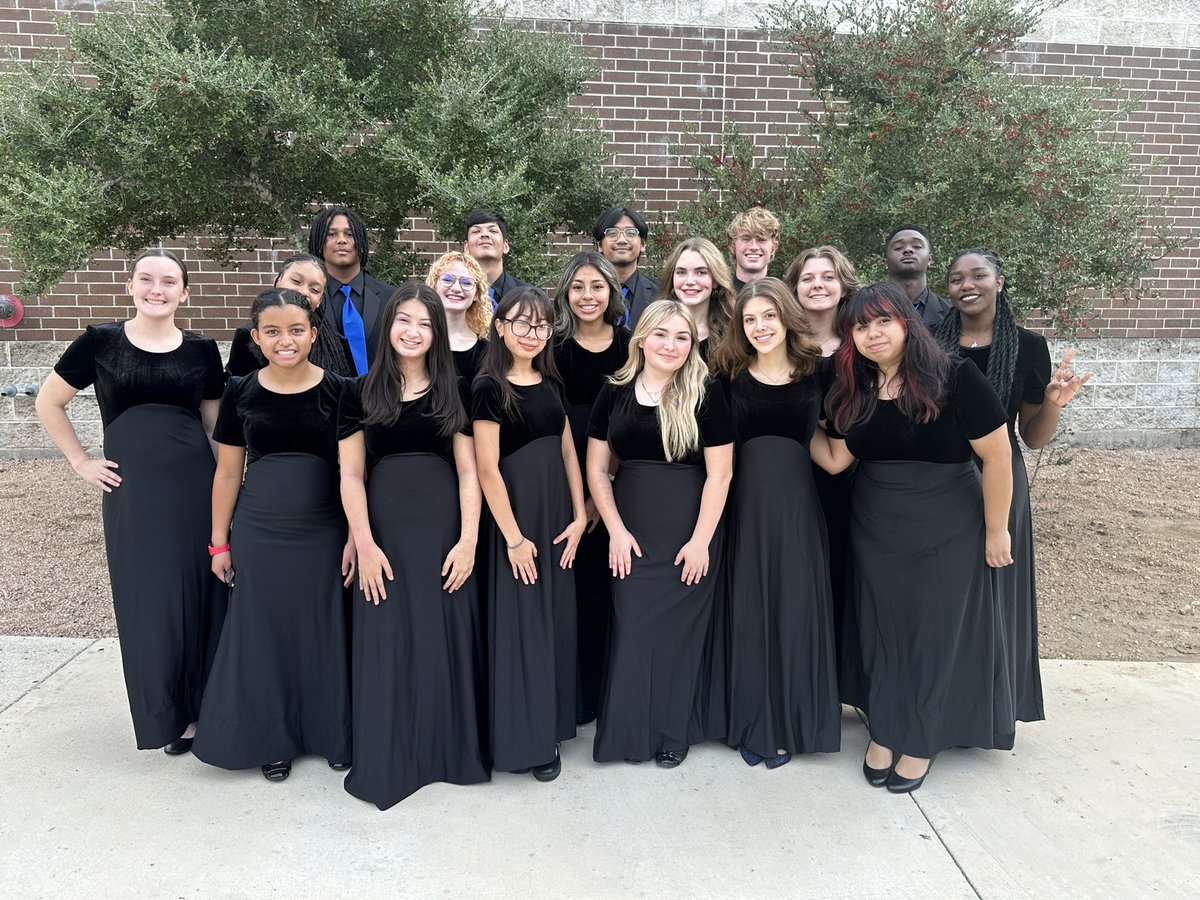 Samuel Clemens Choir (@samclemenschoir) on Twitter photo Congratulations to these 18 Clemens students who participated in the Region Clinic & Concert this weekend. What a beautiful two days of music making!
💙🎶🦬🎶💛
<a href="/SamuelClemensHS/">Clemens High School</a> <a href="/SCUCISD/">SchertzCiboloUC ISD</a>
#gobuffs Congratulations to these 18 Clemens students who participated in the Region Clinic & Concert this weekend. What a beautiful two days of music making!
💙🎶🦬🎶💛
<a href="/SamuelClemensHS/">Clemens High School</a> <a href="/SCUCISD/">SchertzCiboloUC ISD</a>
#gobuffs