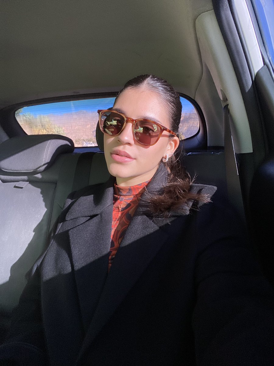 😎