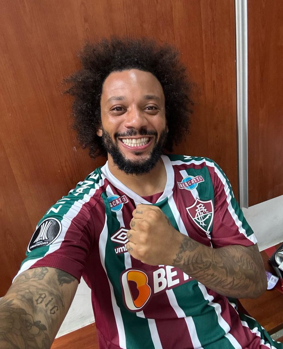 Marcelo es campeón de libertadores.

SONRÍE LA ESFÉRICA.