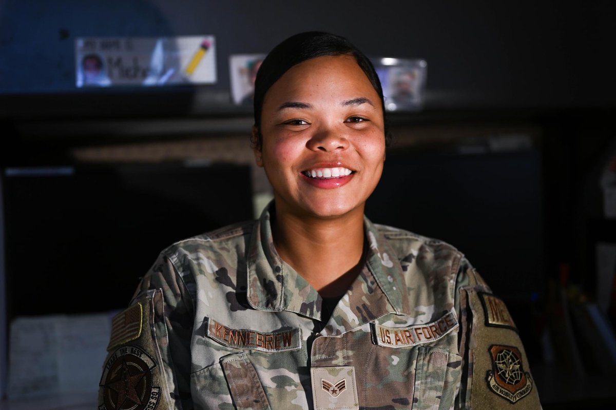18thAFCommander's tweet photo. SrA Tailor Kennebrew is one of the many outstanding Airmen at @ScottAFB. As lead medic for the Flight and Operational Medicine Clinic, she facilitated 960 medical appointments and oversaw staff training during a 50% technician shortage for 3 months.

Keep it up, Tailor. Expedite! https://t.co/v1dtbXY05X