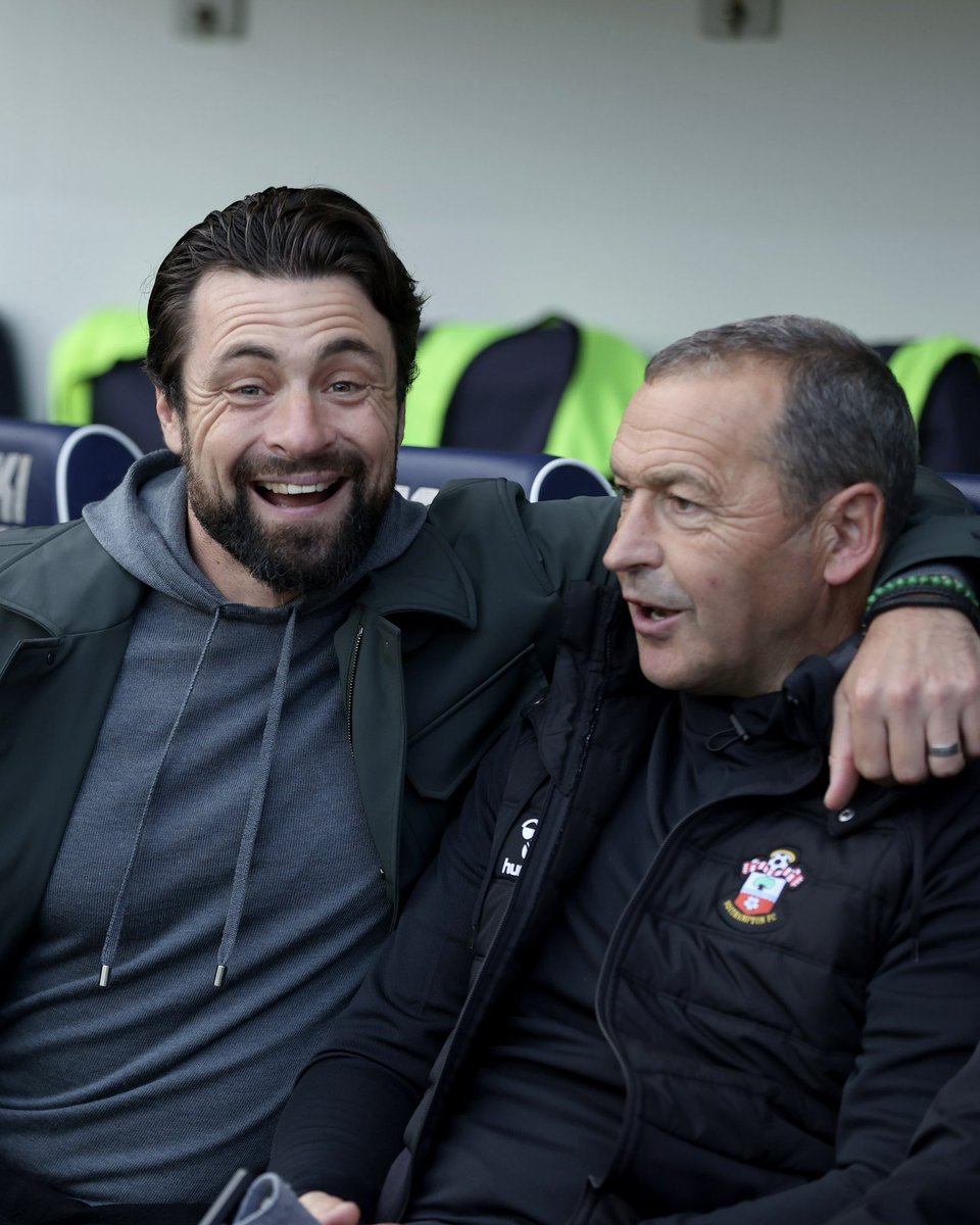 JustSaints_'s tweet photo. First game on the job and a clean sheet? Thank you very much. 

#SaintsFC https://t.co/oHxBGtw5MC