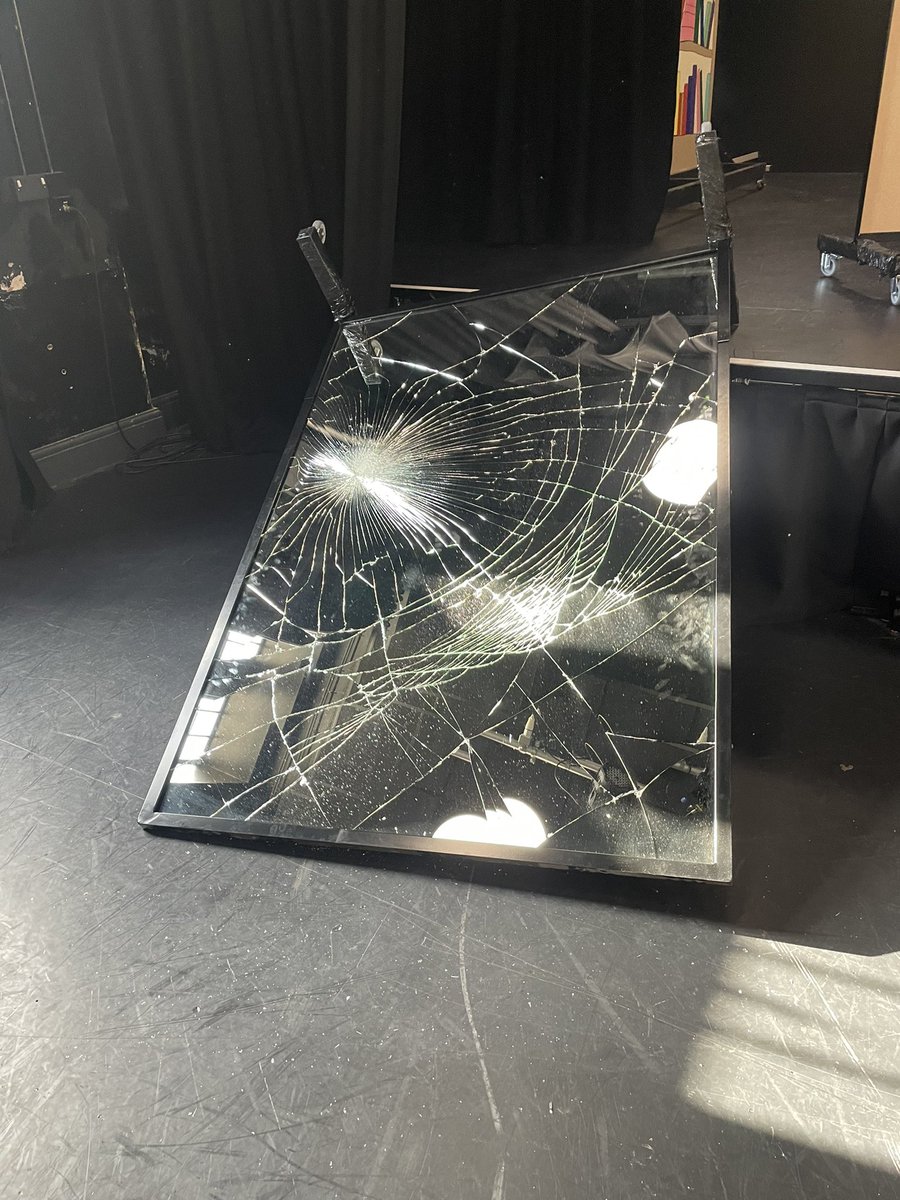 If anyone whose ever broken a mirror could get in touch about whether they experienced bad luck or not, that would be great, thanks 😘