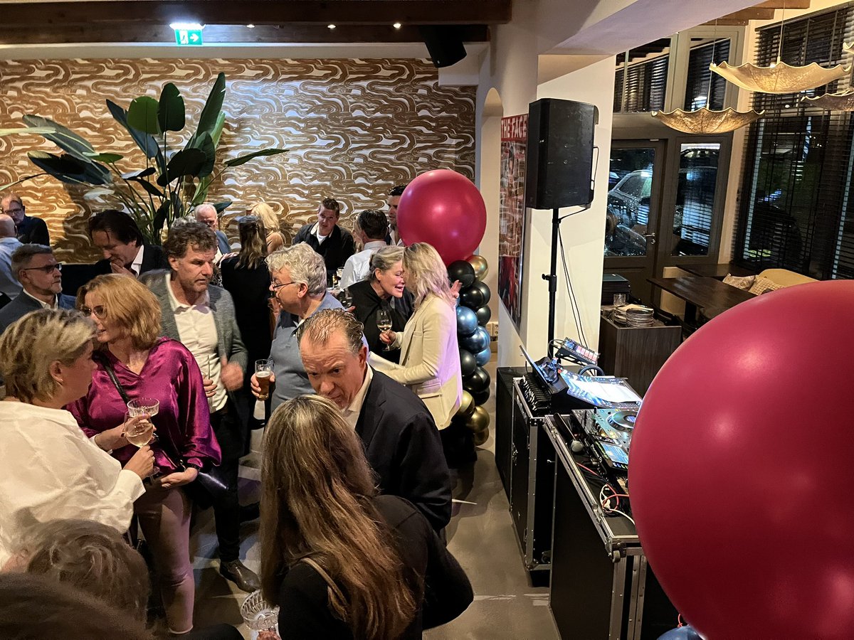 OVStVecht's tweet image. Jubileumfeest 50 jaar OVSV bij ‘t Amsterdammertje! Voorzitter Rijchart van Oort blikt terug