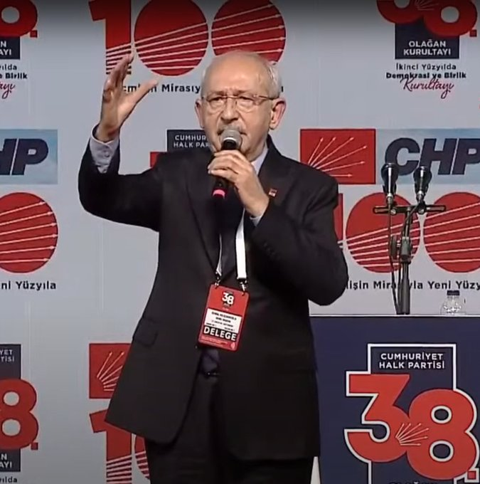 darkwebhaber's tweet photo. Kemal Kılıçdaroğlu:  

"Ömür boyu Genel Başkanlık yapma gibi bir planım yok zaten." https://t.co/jGZSUREpMk
