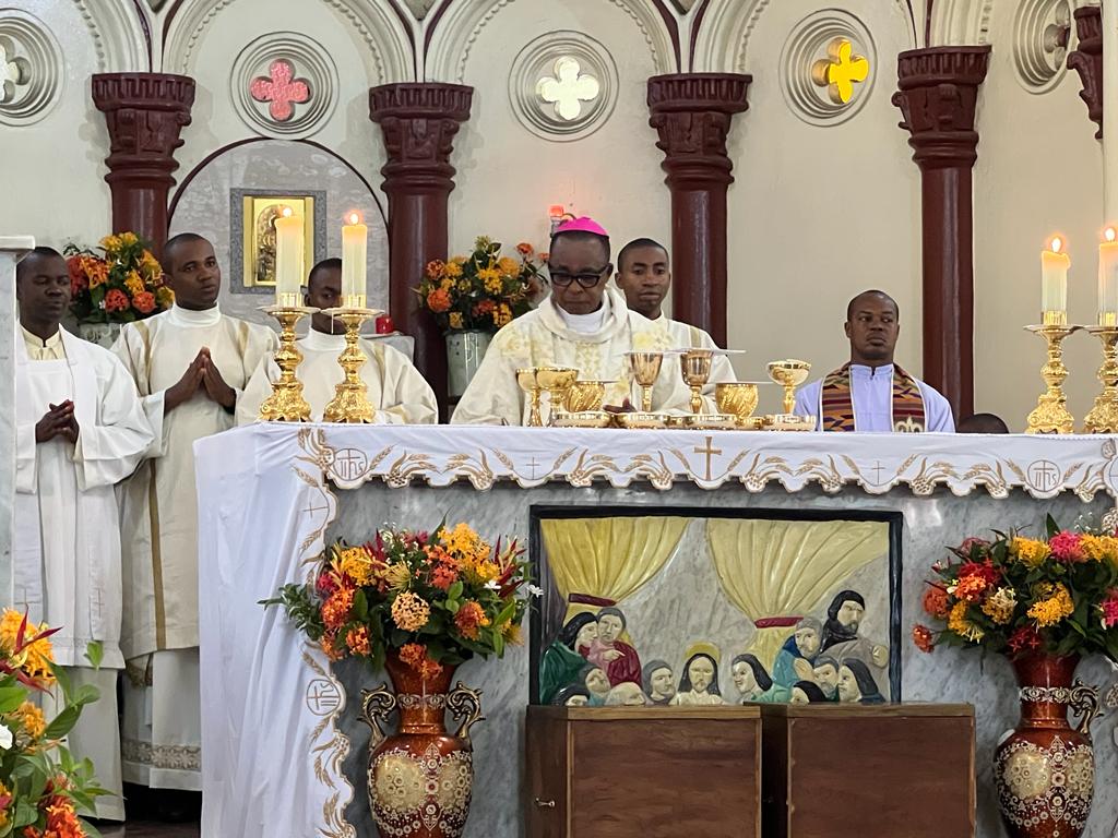 drpatrickumoh's tweet photo. Today, I attended the ordination of Nine newly ordained Catholic Priests at St. Anne Cathedral, Ifuho, Ikot Ekpene, Akwa Ibom State. May God bless them with the grace of the sacred Priesthood. https://t.co/7FypLYdfk7