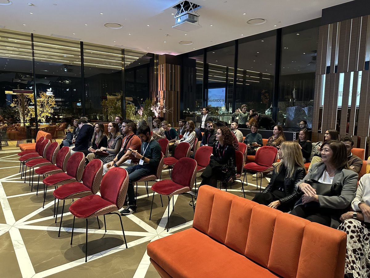 yobreast's tweet photo. Porque juntos, somos capaces de mucho más.

Gracias a todos.

@YOB_Cat @prat_aleix @rolmosbv 

#YOB 
#breastcancer 
#Youngoncologists
#oncology https://t.co/WAZj4tcvuv
