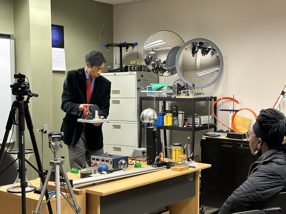 Health & Life Sciences tweet media