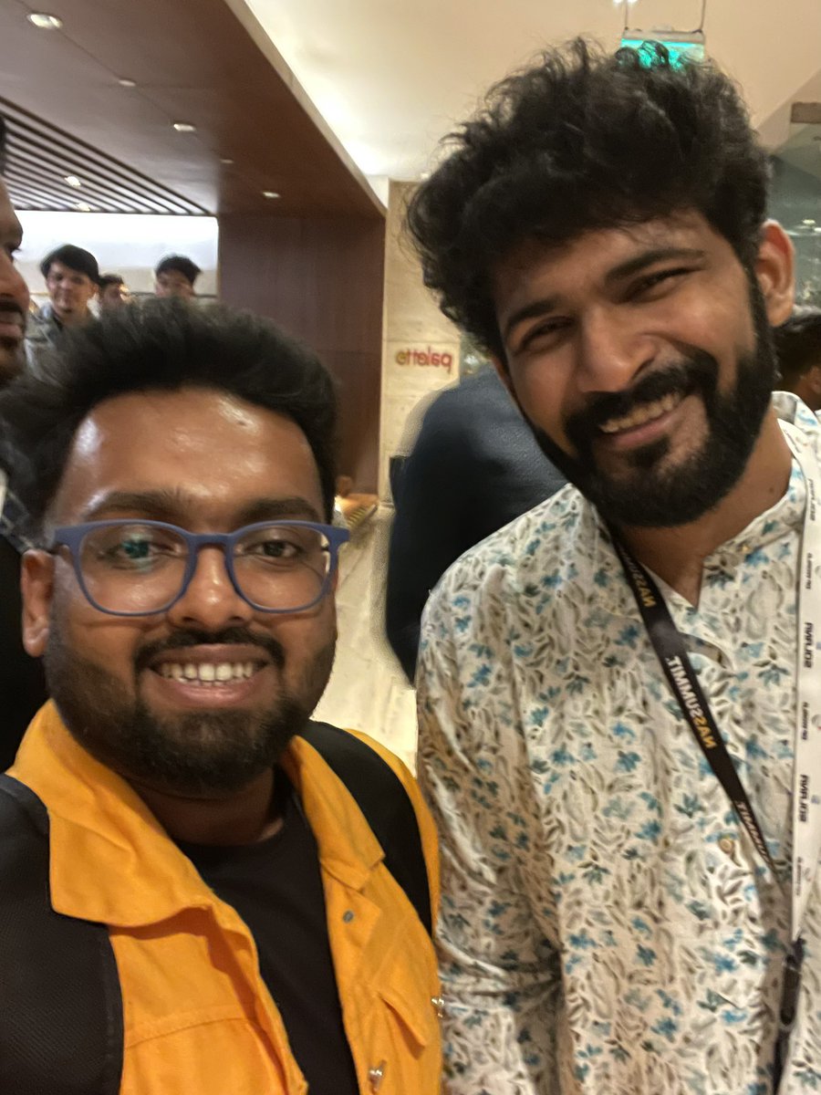 soumakofc's tweet photo. Life is all about learning and reinvent each and everyday in life. Today I went to ​⁠Summit Bangalore and got a chance to meet these amazing people there and got the opportunity to learn a lot of new things!!! 🤩😇
@nasdaily @TheSuhaniShah @rachana_ranade @abhiandniyu https://t.co/NGabkEmU32