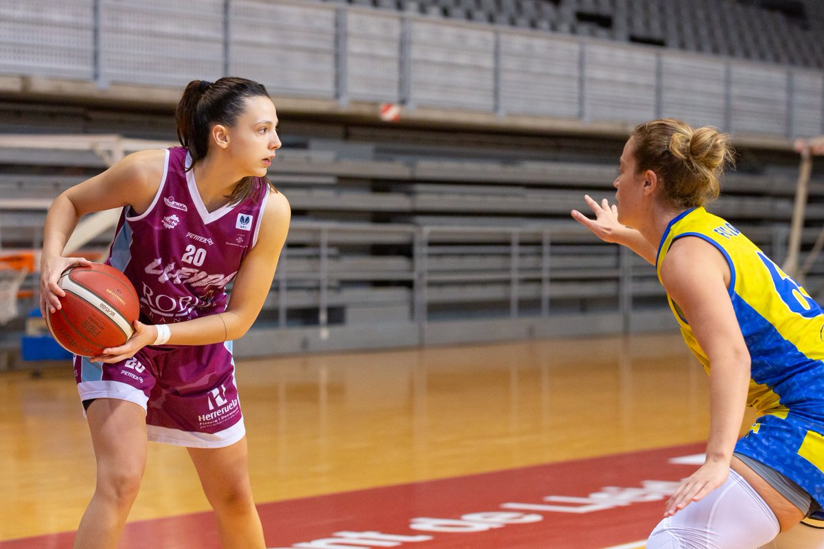 J5 #LF2 
3Q⏱️  05:00 - Últims 5 minuts del partit.

💜 Robles <a href="/flleidafemeni/">ROBLES LLEIDA</a> 62
🟡 <a href="/FEMENINALCORCON/">FEMENINO ALCORCÓN</a> 55

📺 canalfeb.tv/live?l=BD98BFE…

 #HiTornem #ForçaLleida #Lleida