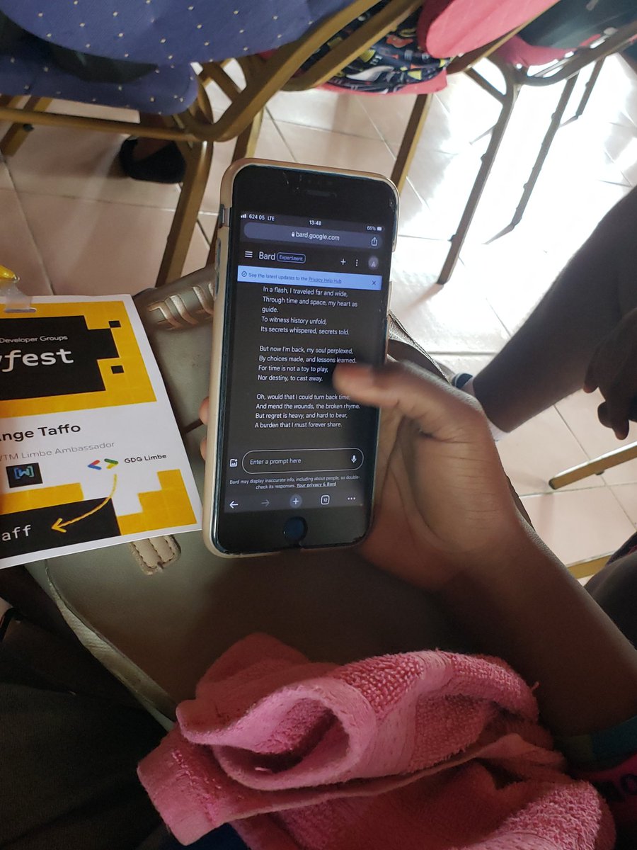 cleanb_tech's tweet photo. An interactive session with @GaelleTiku and @izzy_glen23 on Generative AI for developers.
Wether you want a love poem or a message to your cheating boyfriend, AI has something for you.
#DevFest
#DevFestLimbe https://t.co/tFPSW3OSEk