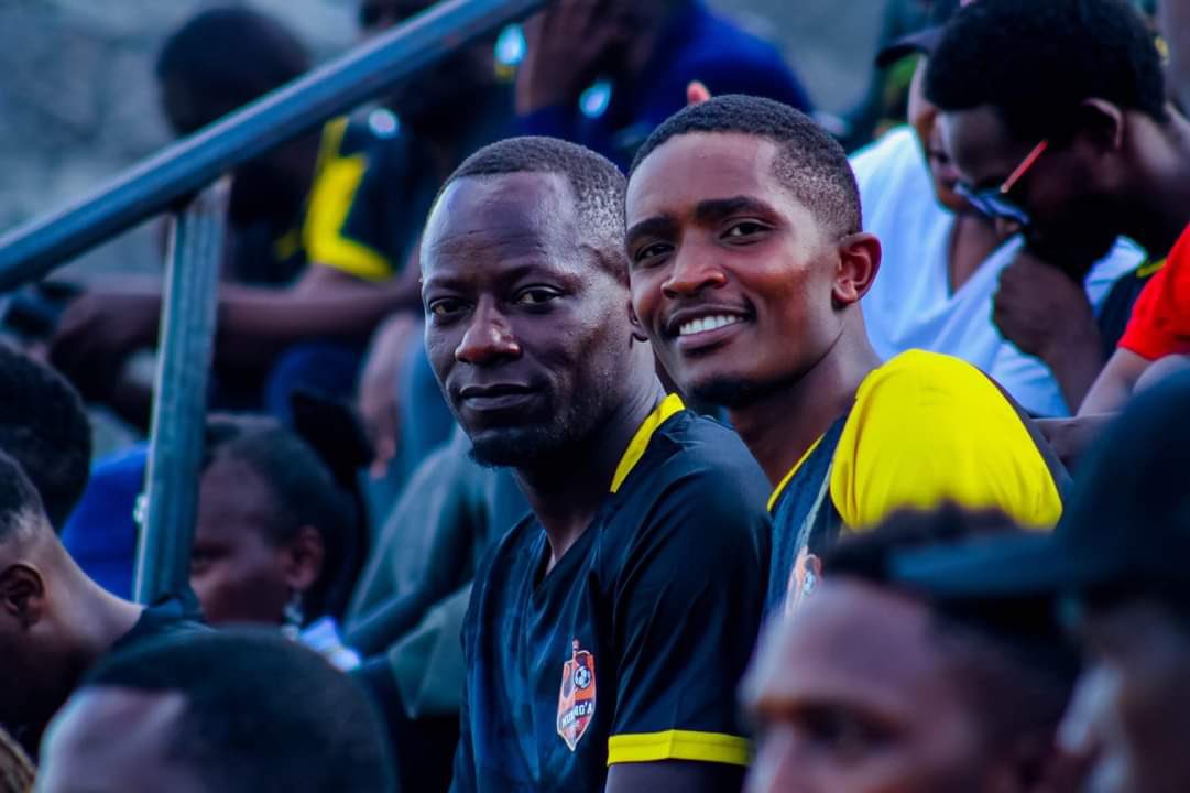 <a href="/BalechoNaaman/">Naaman Balecho</a>  and @Semo_0070 ball calling! Murang’a see you tomorrow! 📸 <a href="/samwelogor/">Samwel Ogor</a>
