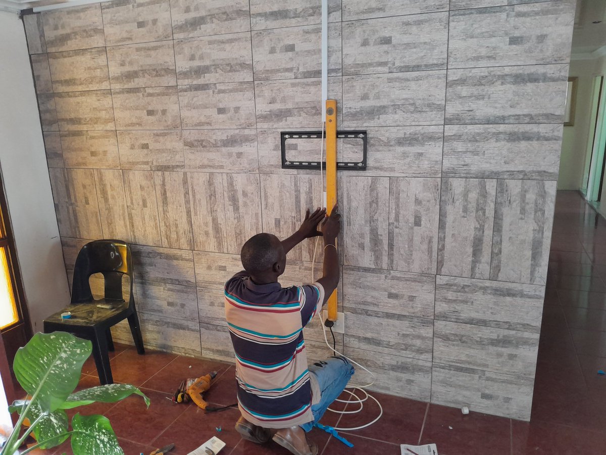 kagoebs's tweet image. Wiring your home, office, building? look no further, we are at your service...wiring shouldn&apos;t be a headache and untidy. Trunking done right.

#trunking, #wiringsolutions