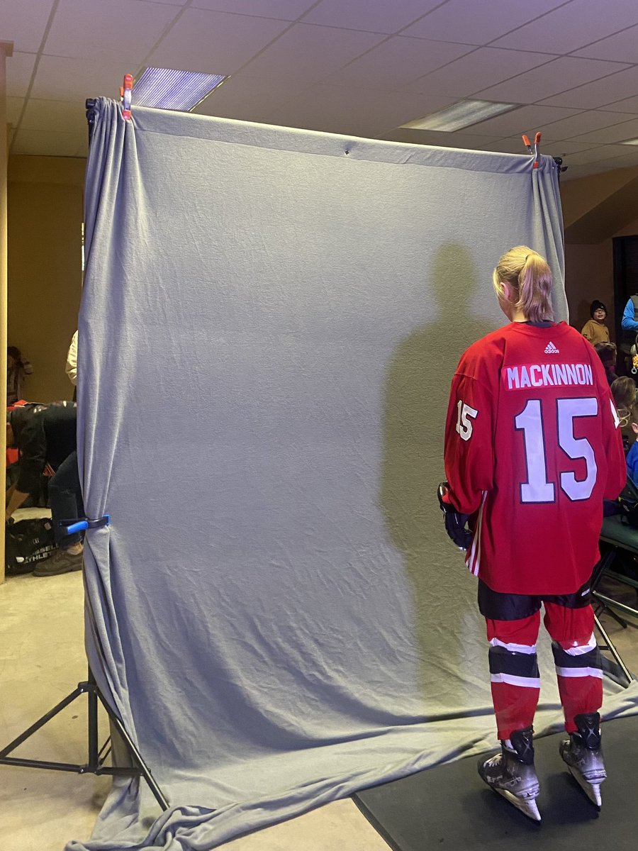 TeamAtlanticU18's tweet photo. After a long travel day yesterday, we have arrived at the Ovinitv Events Centre in Dawson Creek, BC 🔴⚫️⚪️

Picture day ➡️ first team practice

#U18Nationals #AboveTheLine #AtlanticPride https://t.co/qcdK0OUzjN