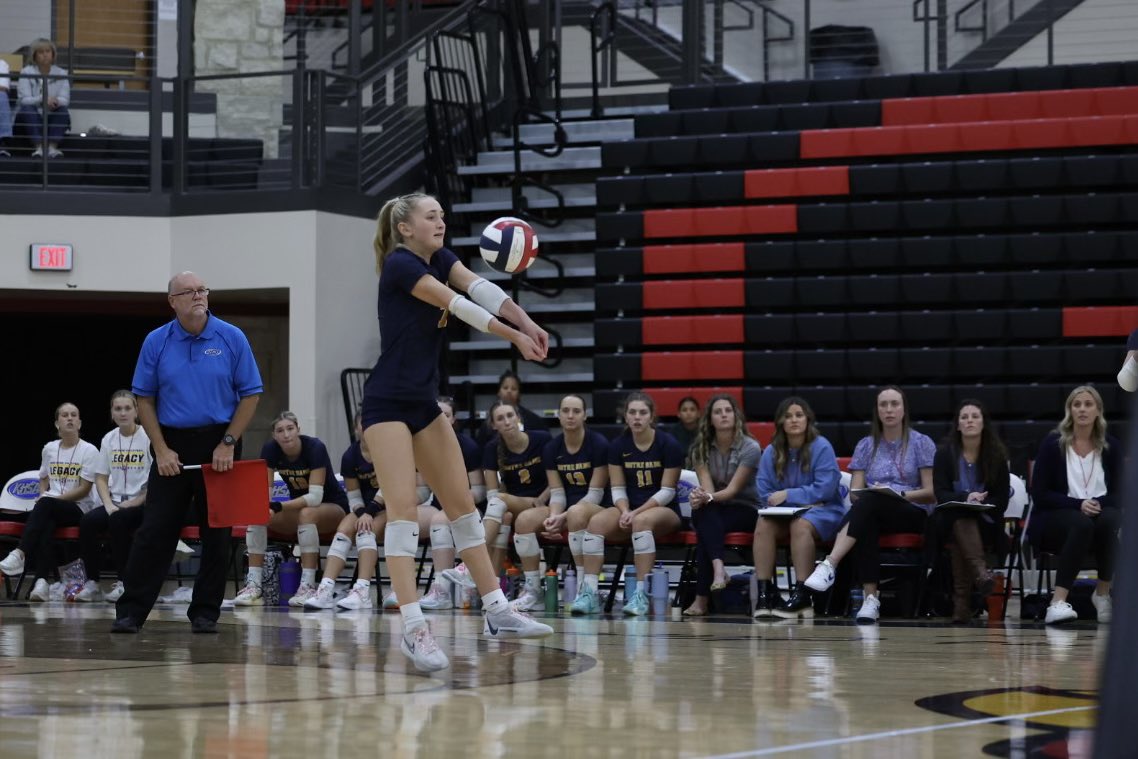 Notre Dame is back in the championship to defend its title. The Pandas won set three, 25-13. #khsvb <a href="/toniawittphoto/">Tonia Witt Photo</a>