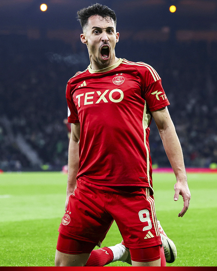 AberdeenFC's tweet photo. Bojan 🤩

#StandFree https://t.co/SPvMEjjR0O