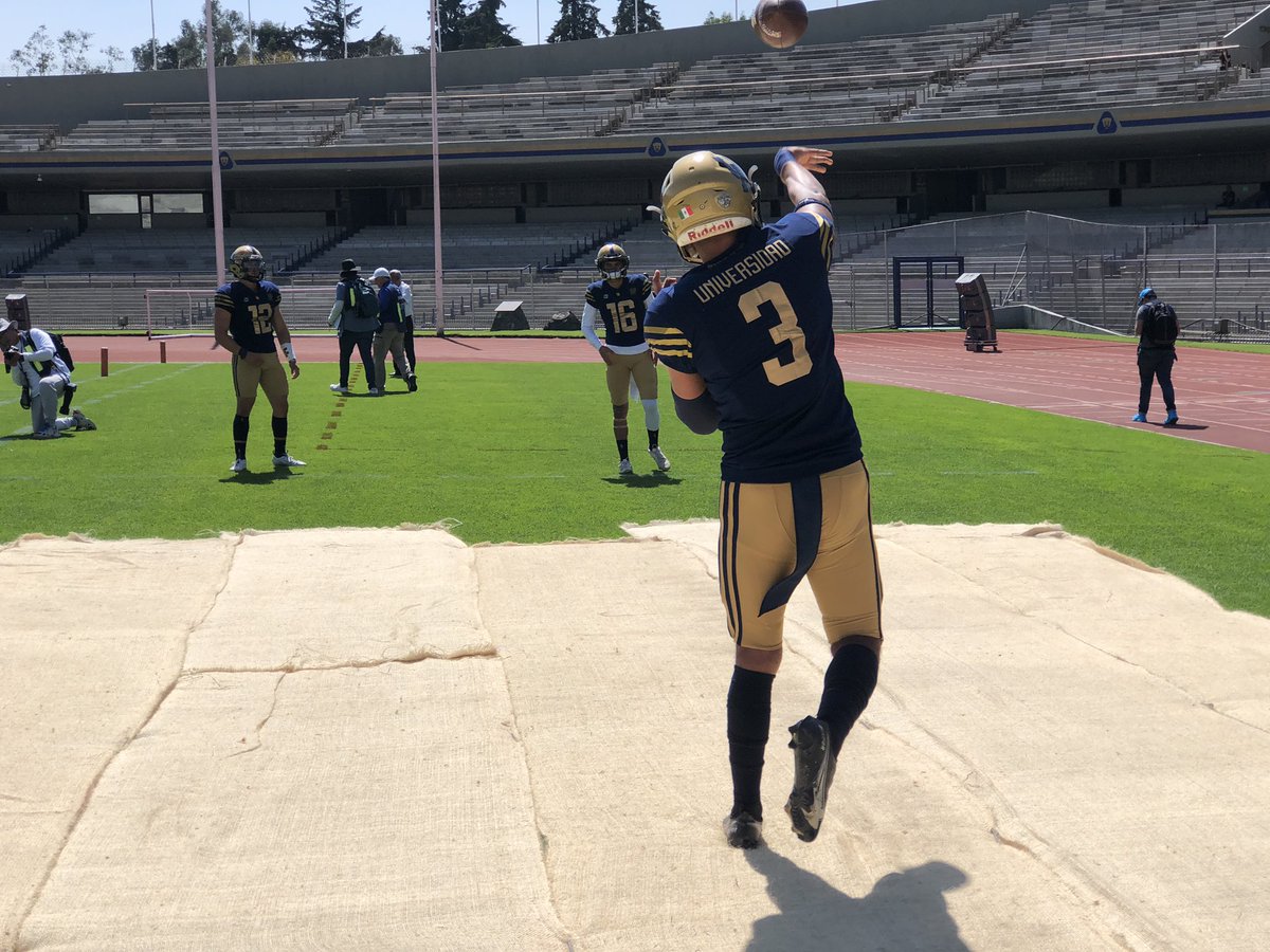 PCUNAM's tweet photo. 📸Gran ambiente en el Estadio Olímpico Universitario por el encuentro #PumasCU_fba 🆚 #PumasAcatlan 🏈
#LaPrevenciónEsLaLlaveDeTuSeguridad https://t.co/VRte6QVQFZ