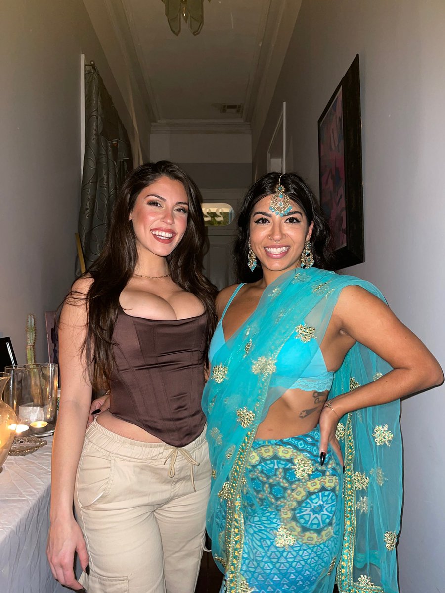 Jasmine Sherni💖💖 on X: my bestie loves me and came to watch me get  railed in my Brazzers debut! ILSM Tay!!!! 🥰🥰🥰🥰  X