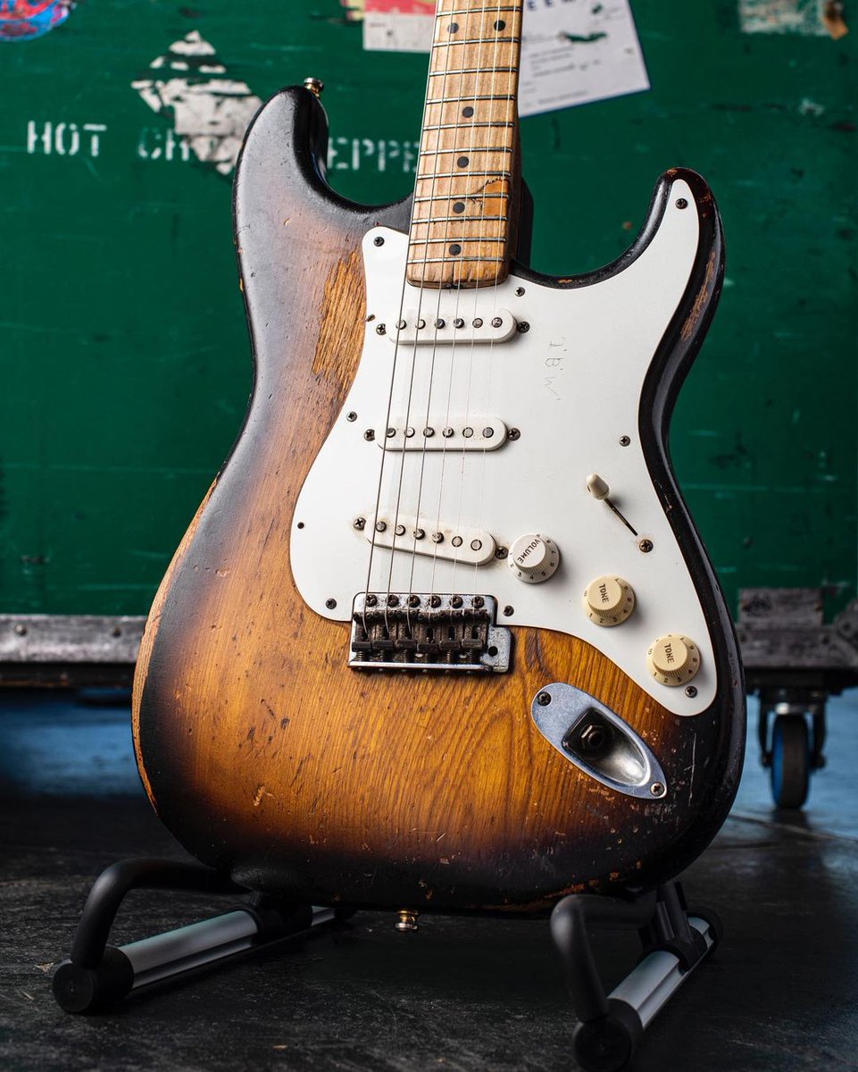 John Frusciante’s 1955 Fender Strat #guitar #Fender #Stratocaster #FamousGuitars #JohnFrusciante #RedHotChilliPeppers #Straturday