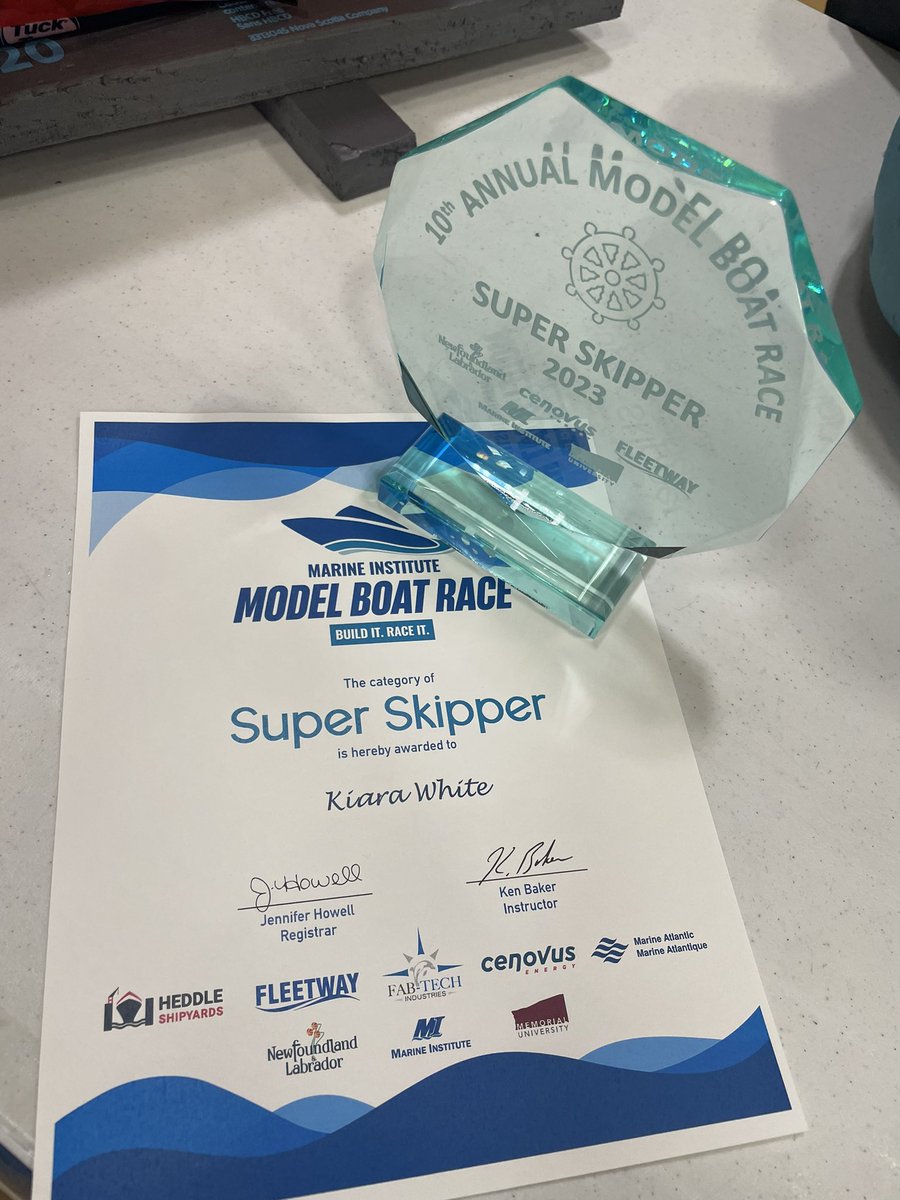 MsLushman's tweet photo. Congratulations Kiara White for winning the Super Skipper award for best steering under pressure today at the marine institute model boat race! @SPJHPythons @marineinstitute @ScienceSpjh https://t.co/cqWpCT53Yv