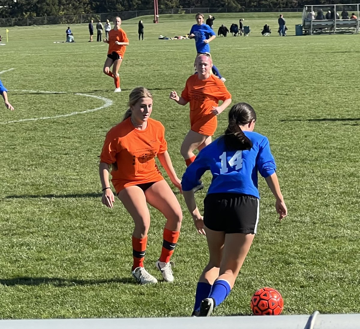 More pictures of the ladies playing in the ISCA All Star Showcase. We are so proud of you! @AresianNation <a href="/BellCatMHS/">Jeff Bell</a> <a href="/ArtesiansUnited/">SUZIE LIPPS</a> <a href="/ericbowlen/">Eric Bowlen</a>