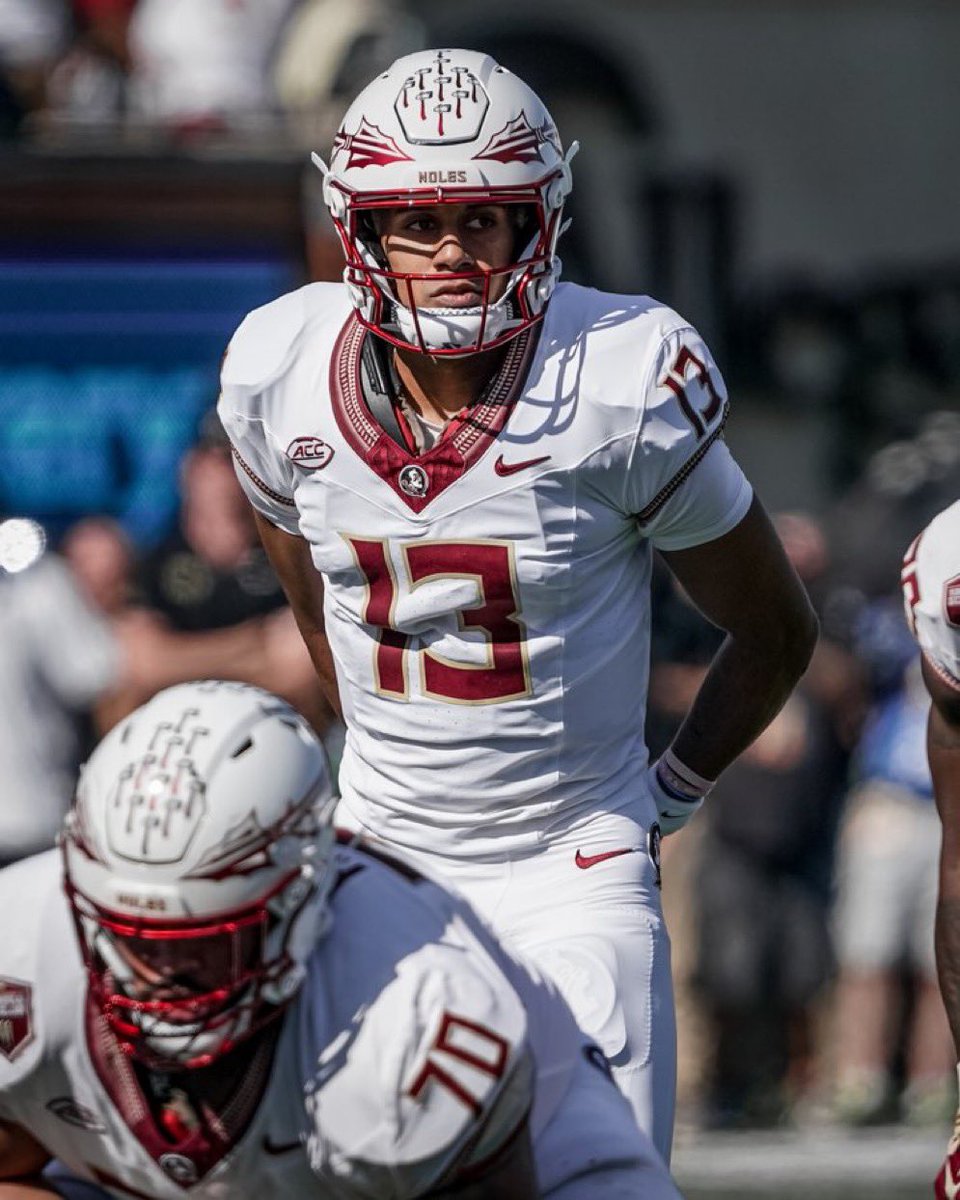 V850404's tweet photo. Time for that #NoleRollCall RT  #GoNoles 🍢🍢🍢 https://t.co/7FuBMJzZ5e