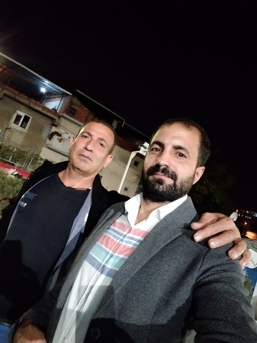Çok değer verdiğim can abim iş yerine gelip ziyaret etmesi beni çok mutlu etti