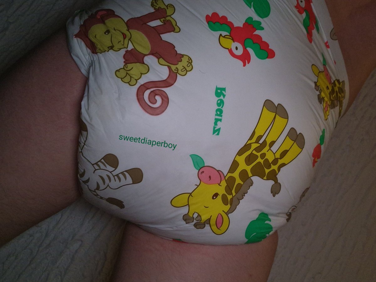sweetdiaperboy tweet media