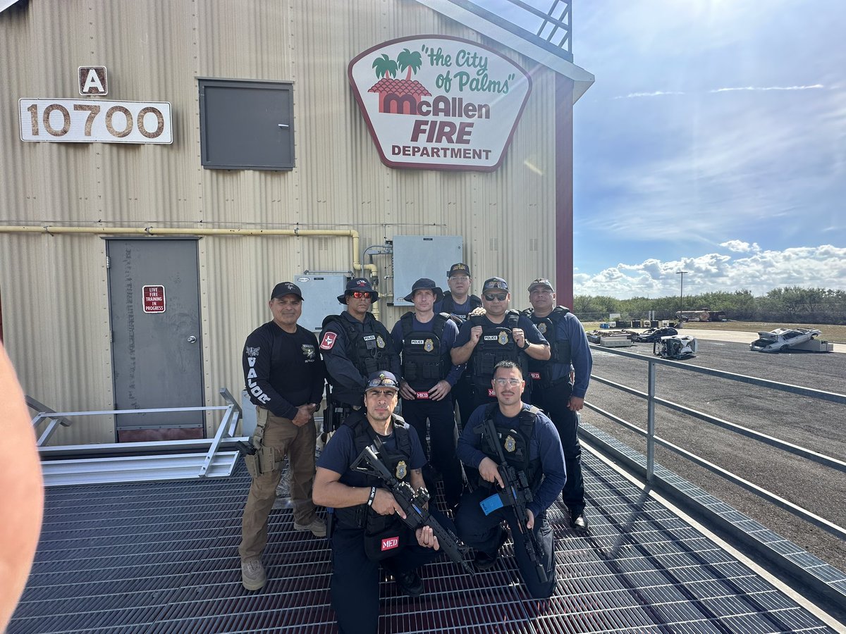 valorrgv's tweet photo. Valor Tactical Entry Training Course. God speed to the Mcallen Fire Marshal Strike Team. 
It was a great two days of training with this specialized unit.  Keep pushing forward and thanks for putting in the work in this course.
https://t.co/eXuArXwYKE https://t.co/RQ5f4crKYm