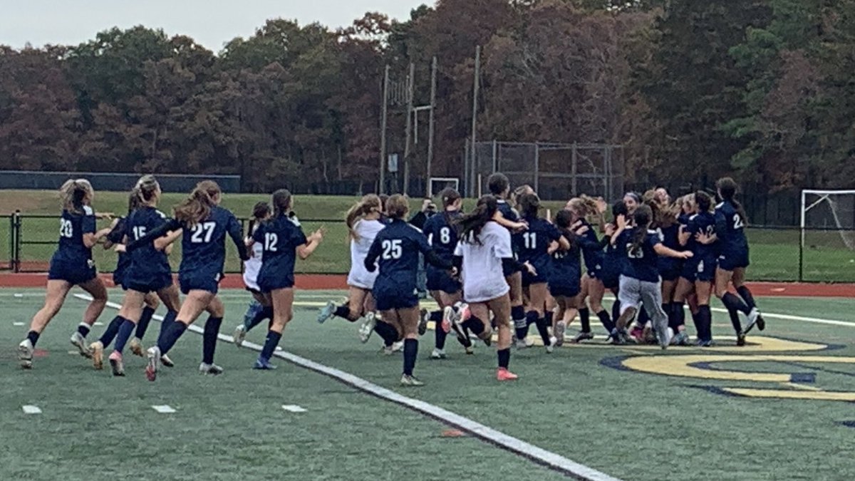 Smithtown West tweet media