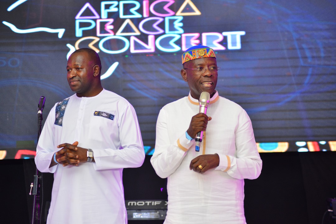 DGEdwardKakembo's tweet photo. A heartfelt thank you to all Rotarians, Rotaractors and Friends of Rotary who attended both physically at Speke Resort and Virtually.
You dedication to promoting peace and unity through music is truly commendable. 

#APeaceConcert23 https://t.co/ErODZLF09D