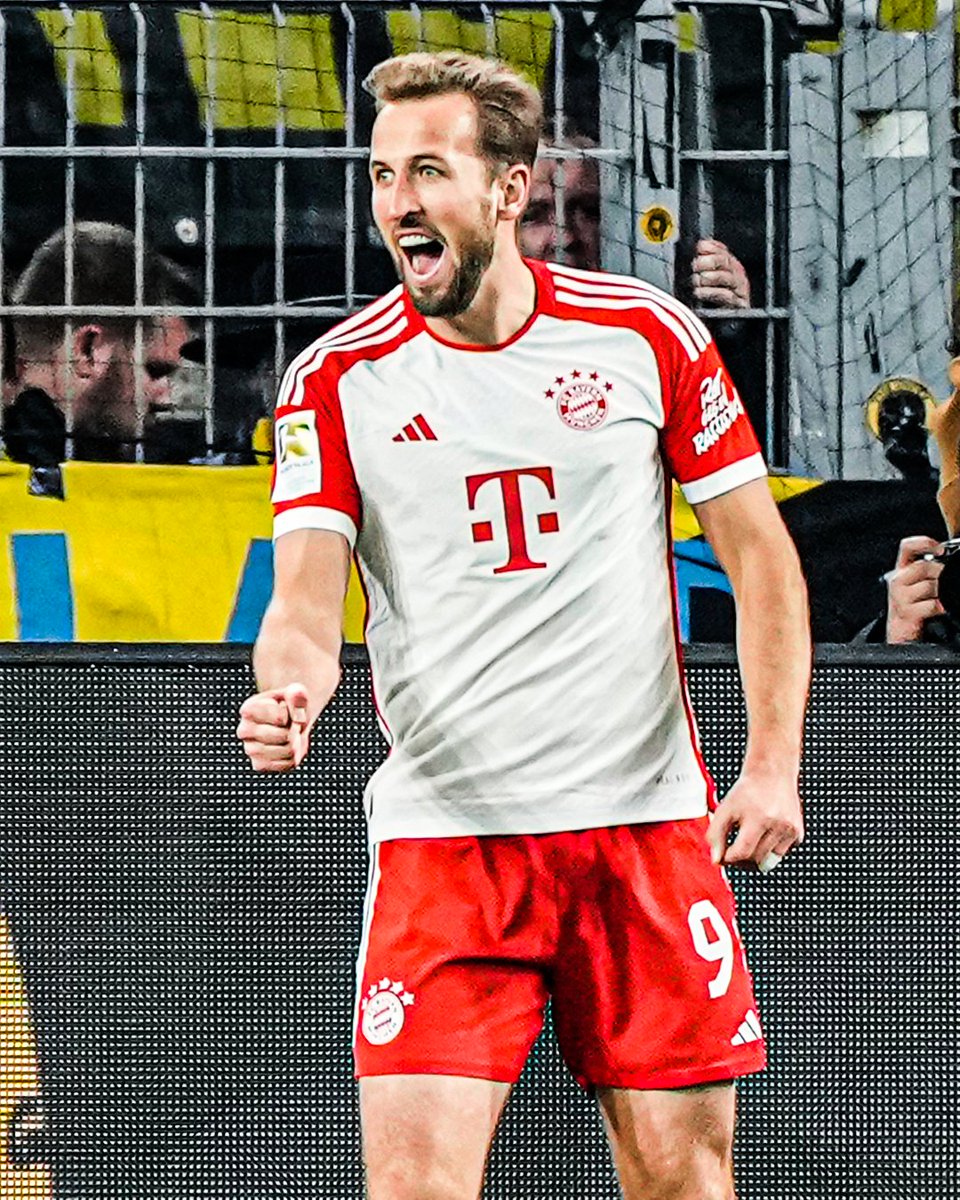 sport24's tweet photo. 🔴🇩🇪💥 𝝖𝝫𝝚𝝢𝝩𝝞𝝟𝝤 𝝨𝝩𝝤 𝗖𝗟𝗔𝗦𝗦𝗜𝗞𝗘𝗥 𝝜 𝝡𝝥𝝖𝝘𝝚𝝦𝝢
Ντόρτμουντ - Μπάγερν 0-4
#bundesliga #DORBAY #bayern https://t.co/GppNh4dSWP